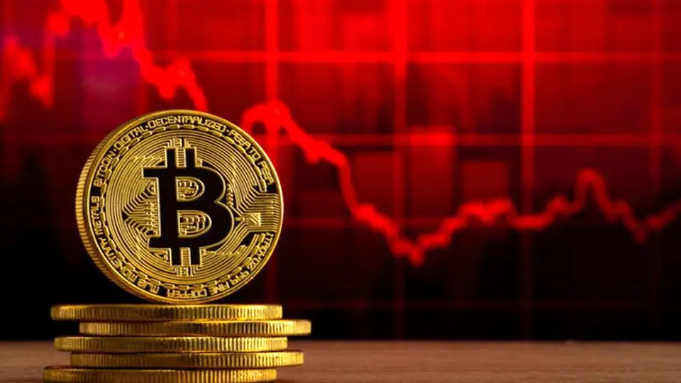 بیت کوین در سال 2025 سقوط کرد و به زیر 80 هزار دلار رسید میتوتک این خبر را از سایت های دیگر گرفته